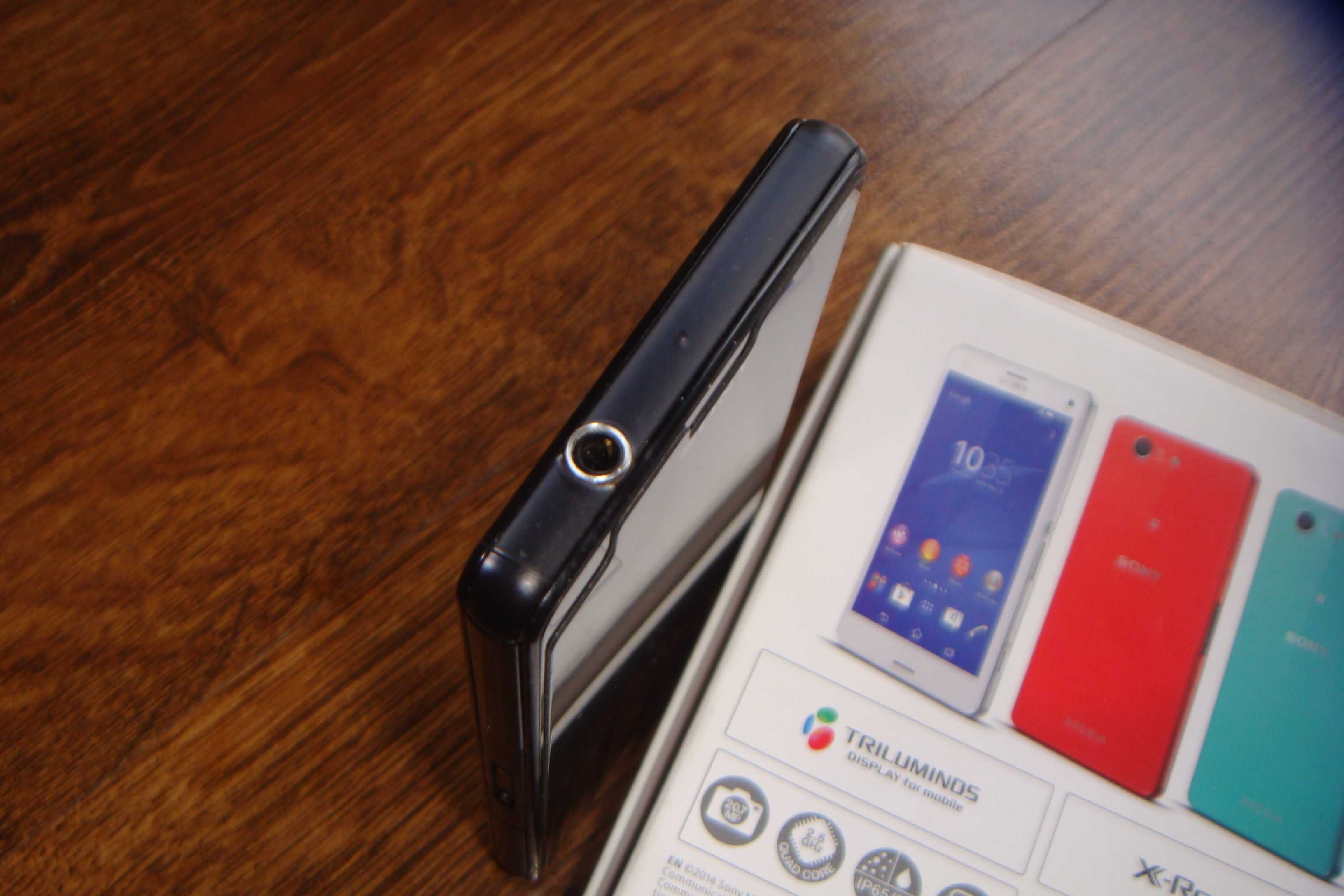 Sony XPERIA Z3 Compact i dodatki