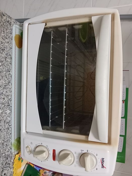 Forno pequeno elétrico