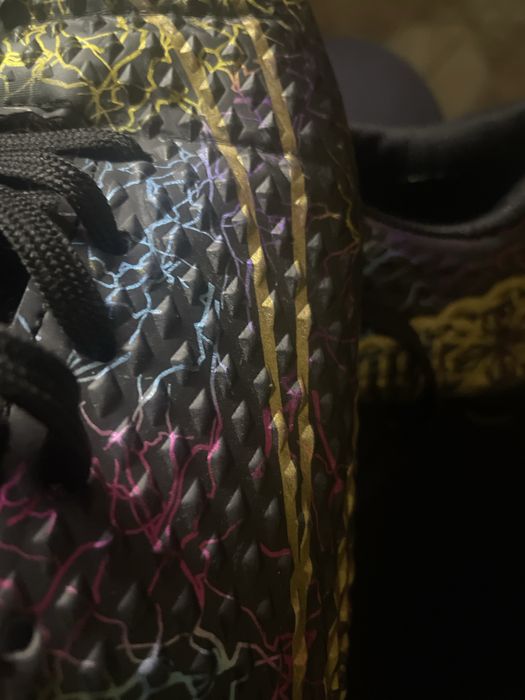 Бутсы футбольные