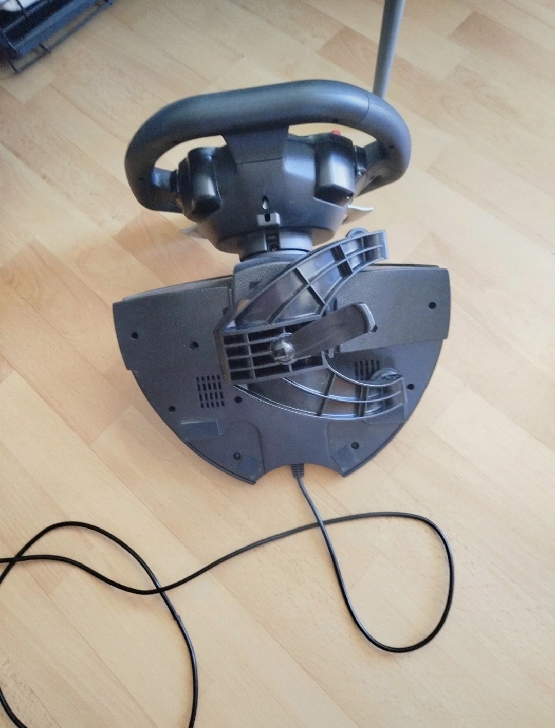 Kierownica Thrustmaster T80