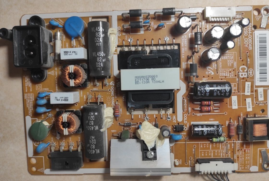 Запчасти к телевизору Samsung UE32F4000AW