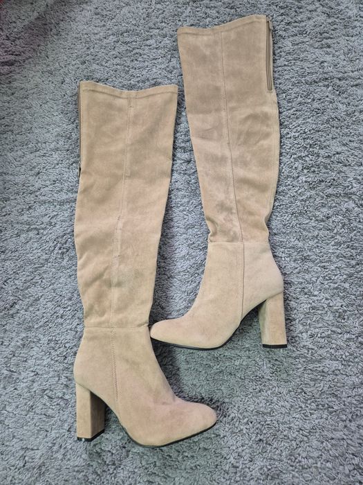 Продам жіночі замшеві чоботи-ботфорти