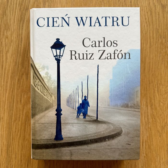 Cień wiatru - Carlos Ruiz Zafon wydanie z 2010 NOWE! Nieczytane!