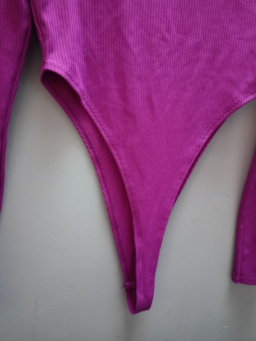 Body Amisu roz XS wysokie wycięcie