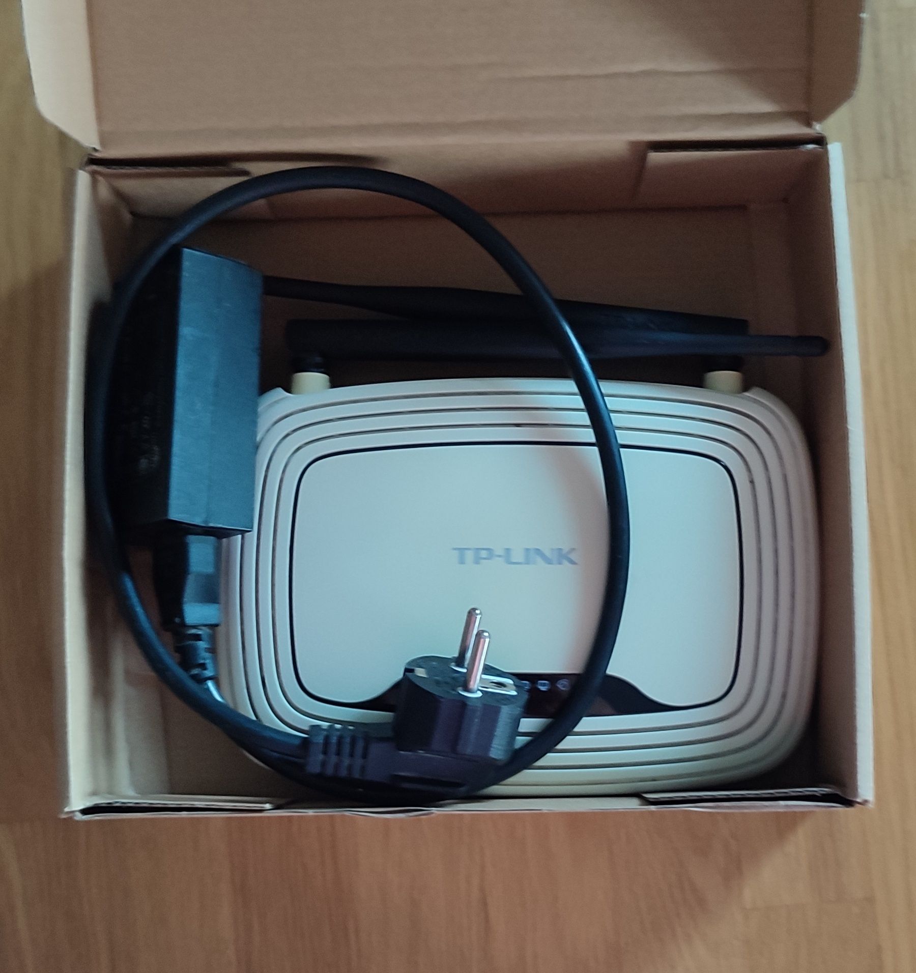Router TP-LINK TL-WR841N