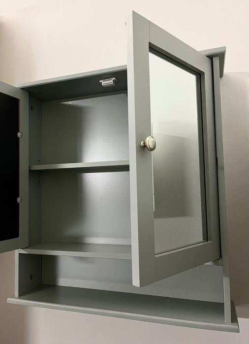 Szafka łazienkowa półka szara z lustrem lustrami mebel łazienka szary