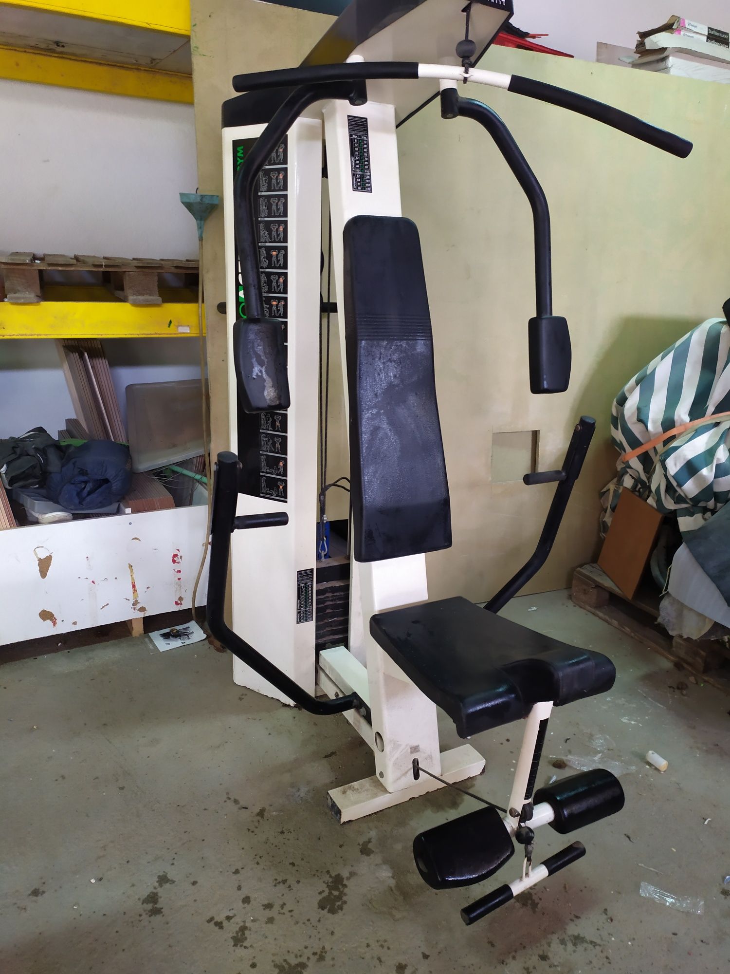 Máquina de musculação