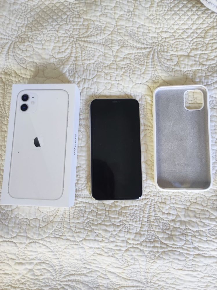 iPhone 11,  telefon używamy