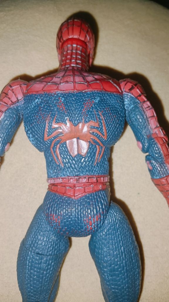 Action figure spider-man