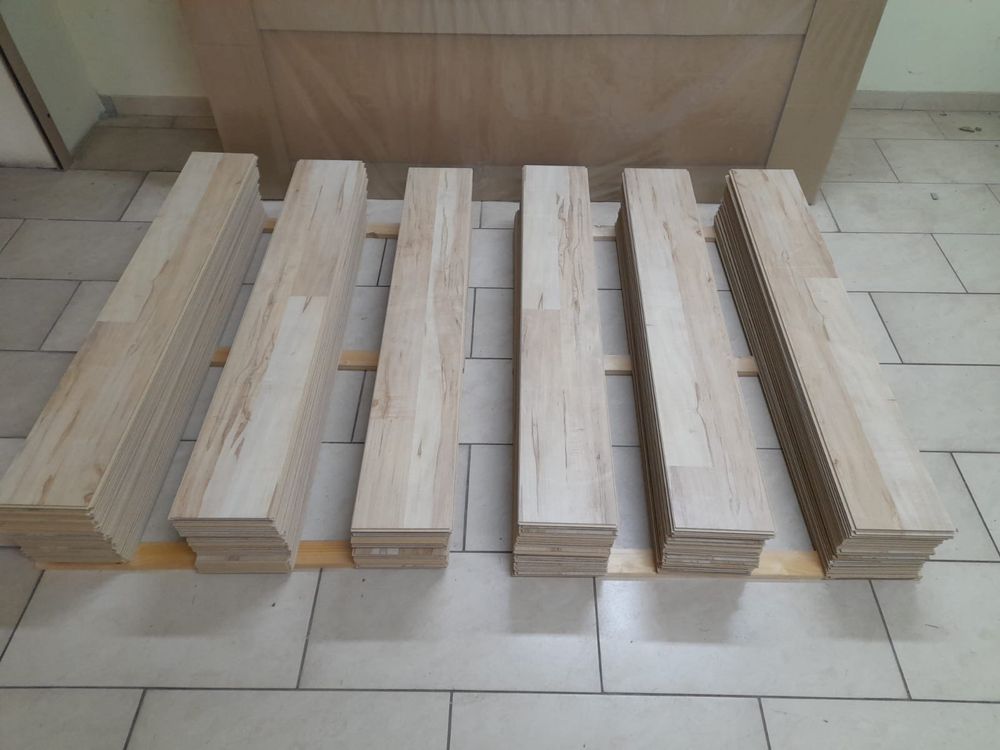 Panele podłogowe 60m2