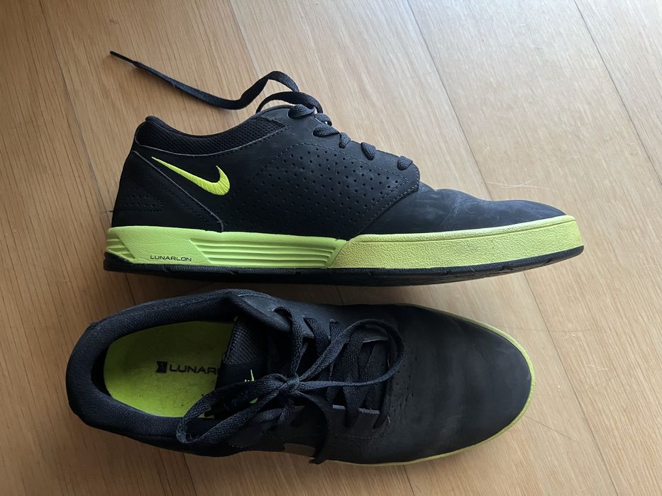 Sapatilha Nike, original, tamanho 44 (calca 42/43) em bom estado