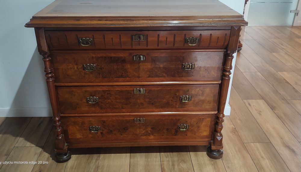 Stara antyk komodą