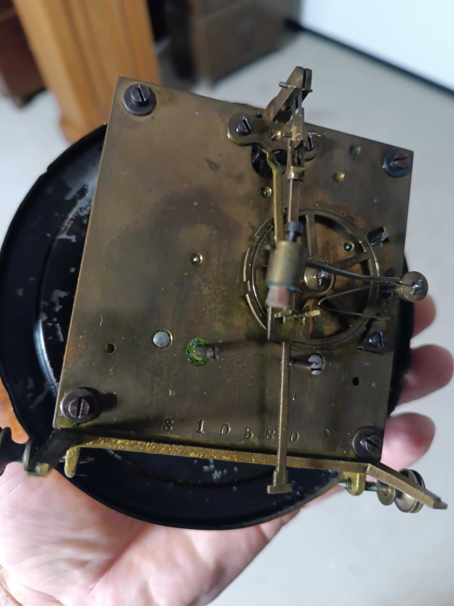 Kienzle zegar wiszący mechanizm pełna płyta.  sprzedam