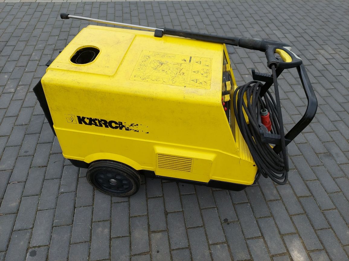 Myjka ciepłowodna Karcher HDS 890 ( 760 . 895 . 990 790