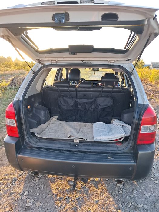 Hyundai Tucson в хорошому стані,  офіційний