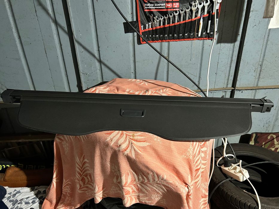 Шторка багажника Touareg 1