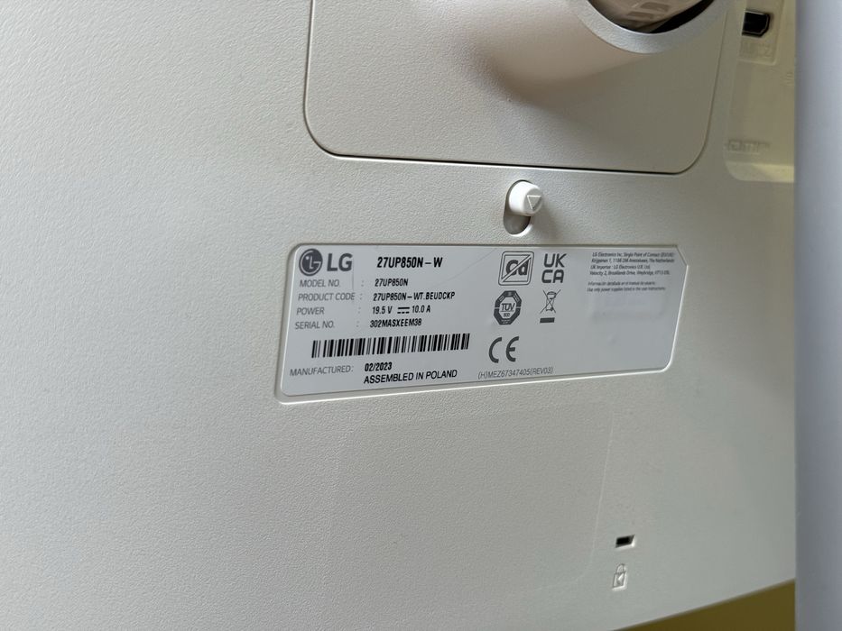 LG 27UP850N-W 4K HDR