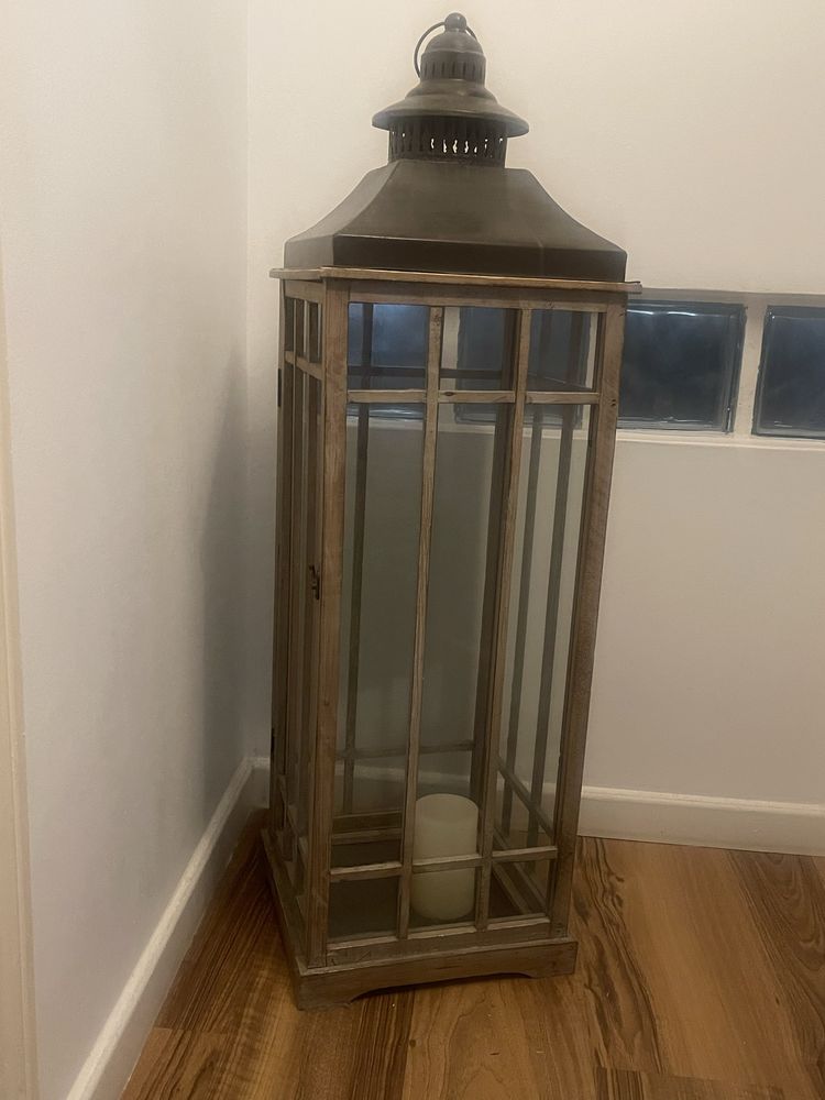 Lanterna boho madeira e metal