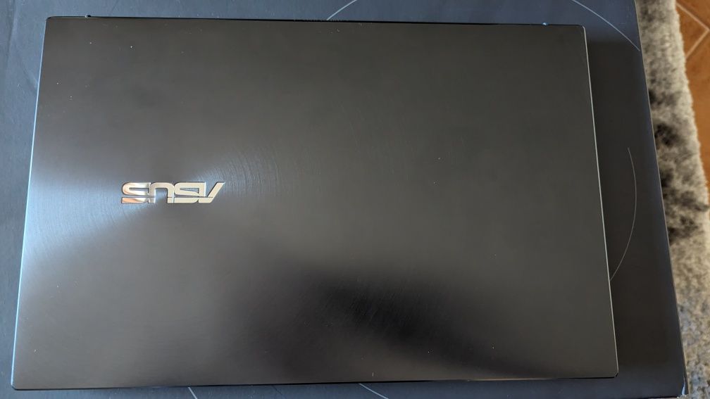 Portátil ASUS Zenbook 14 UX425EA (14'', 1TB SSD e 16GB RAM)