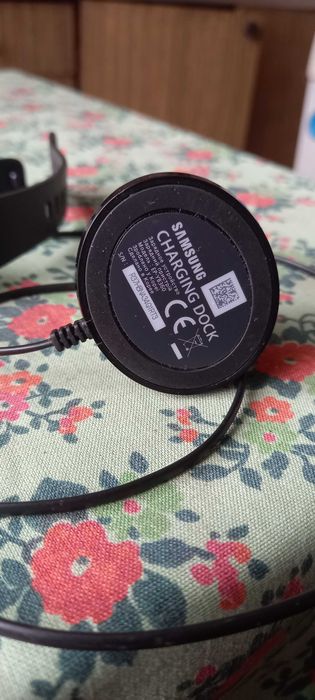 Браслет и зарядка от часов Самсунг SM-R360. Цена за всё