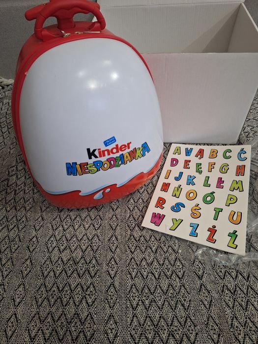 Walizka Kinder Niespodzianka nowa