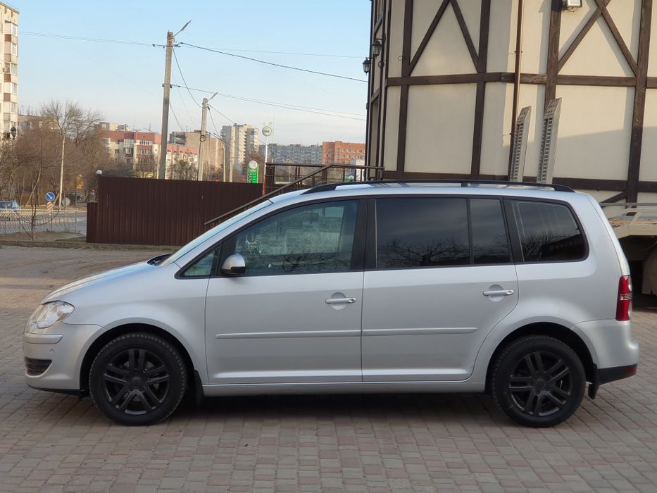 Продам свіженький з Франції VW Touran