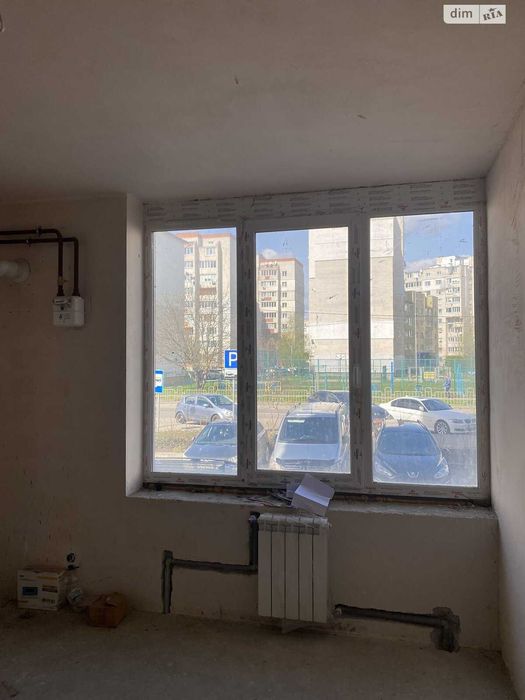 Продається простора квартира площею 72 м² на 1 поверсі