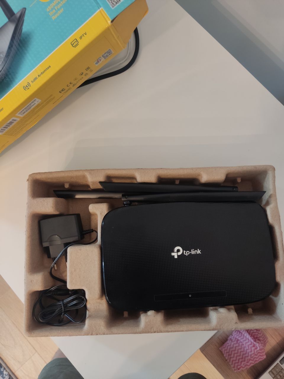 Router TP-Link – 450 Mb/s, 3 anteny, Wi-Fi, idealny stan