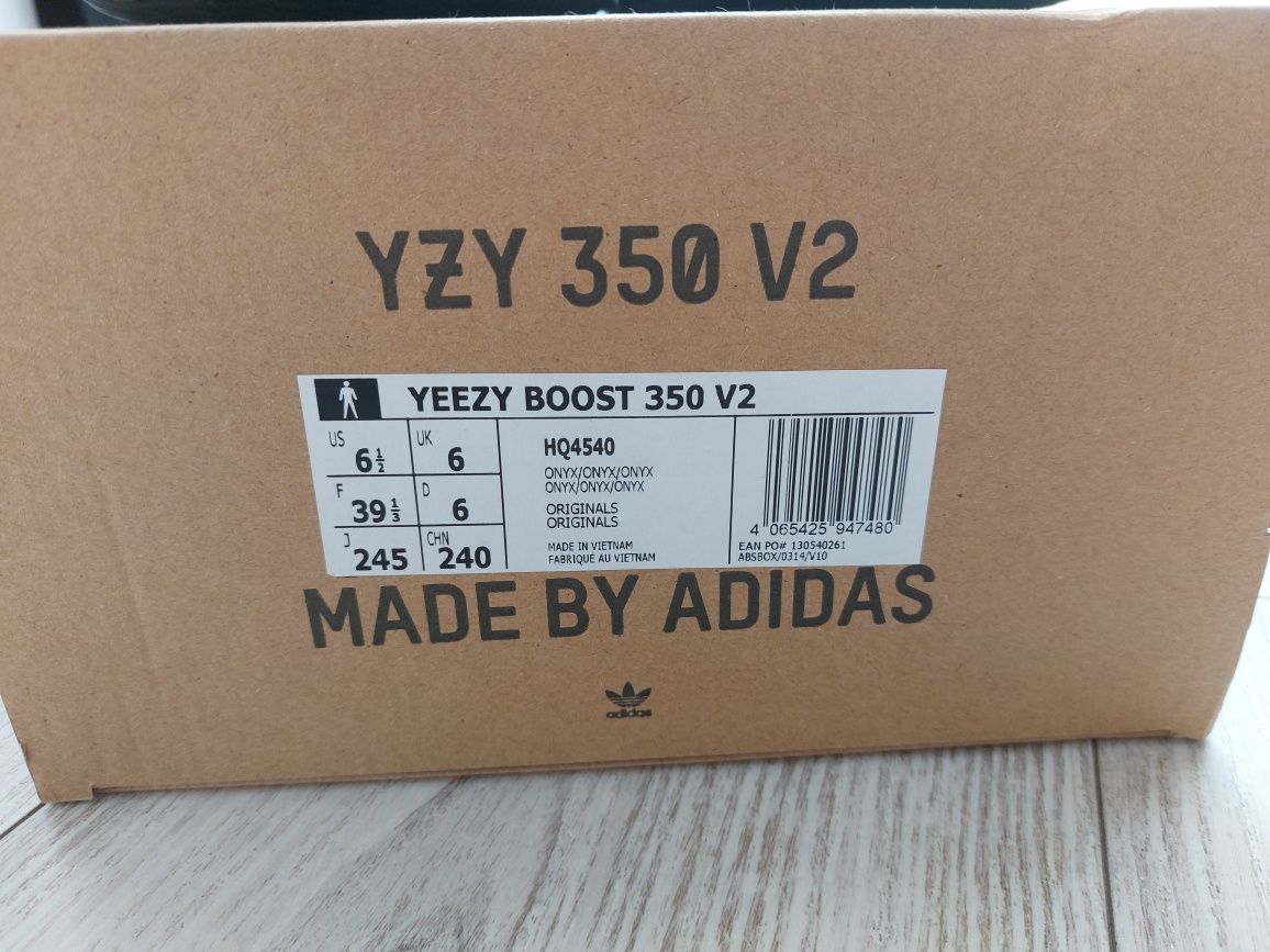 Adidas yeezy onyx 39