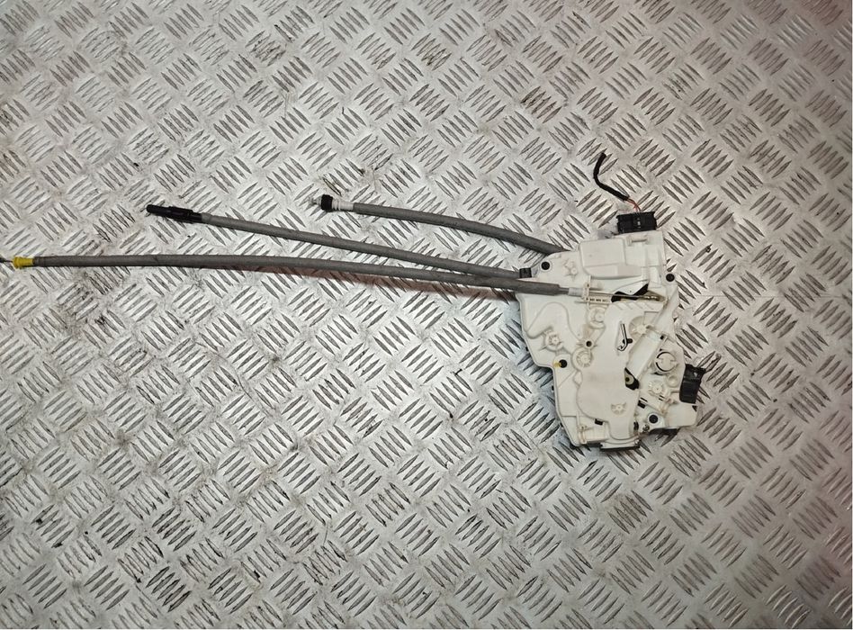 Замок дверей Mercedes Vito W447 права Віто Вито двери В4 зсувная дверь