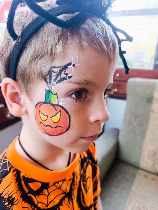 Malowanie twarzy i ciała. Malowanie buzek. Face painting.