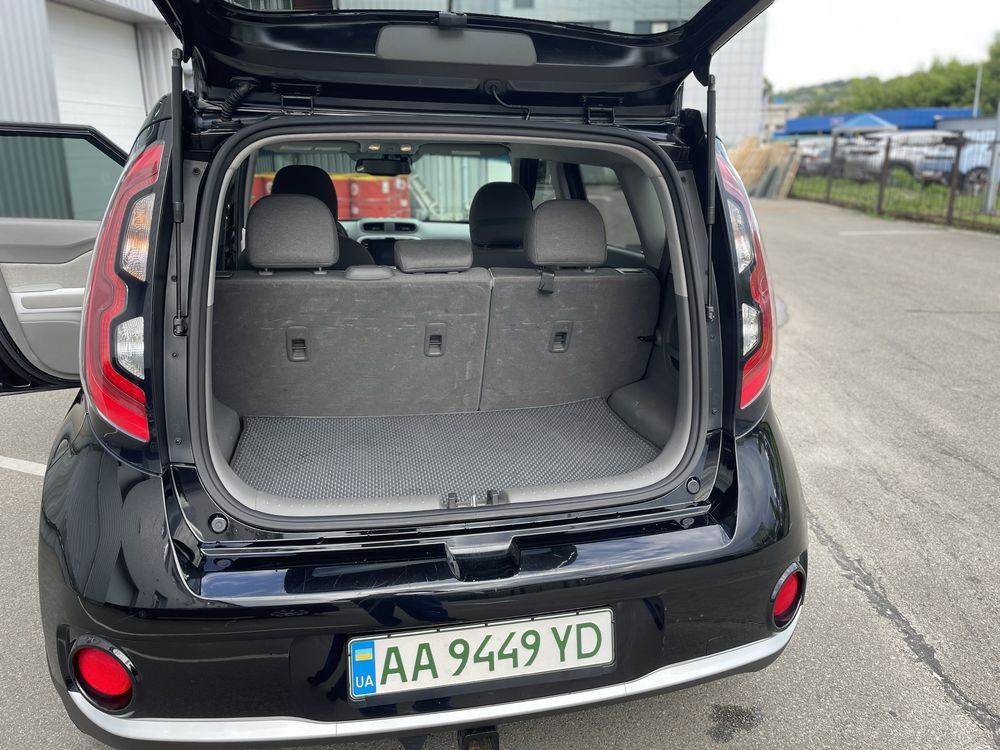 KIA SOUL EV  2017 року