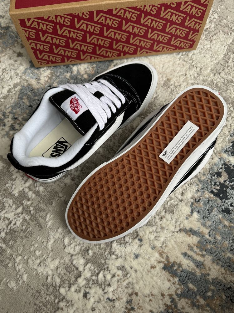 Vans Knu Skool (VN0009QC6BT)