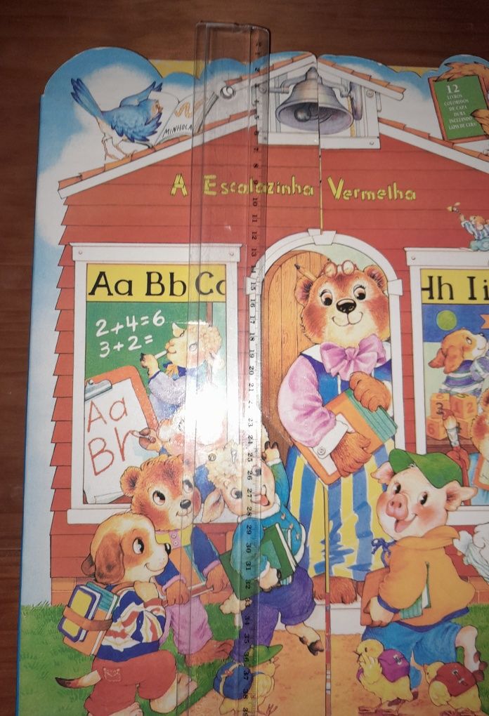 Livro infantil de grande dimensão