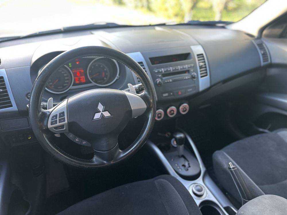 Mitsubishi OUTLANDER XL 3.0 gaz/benz