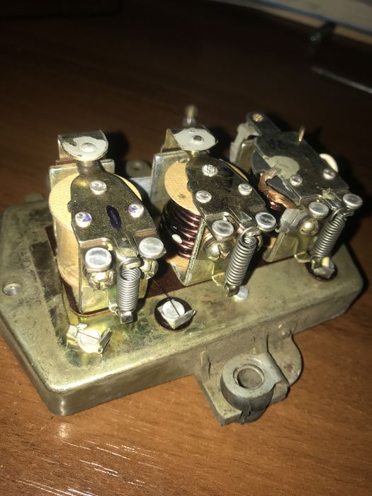 Реле-регулятор РР24-Г2