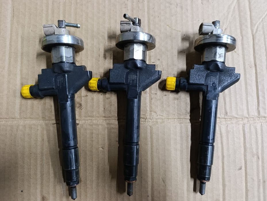 Форсунки Mazda 6 RF5 форсунки мазда 6rf5 mazda MPV форсунки mazda rf5