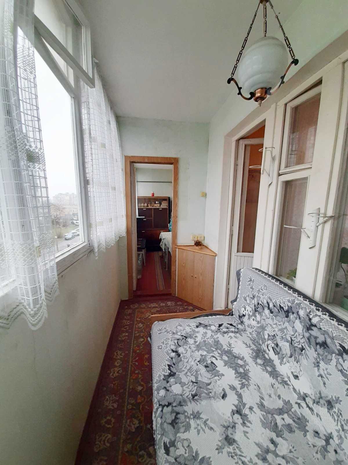 Продам 2-кімнатну квартиру на Троєщині