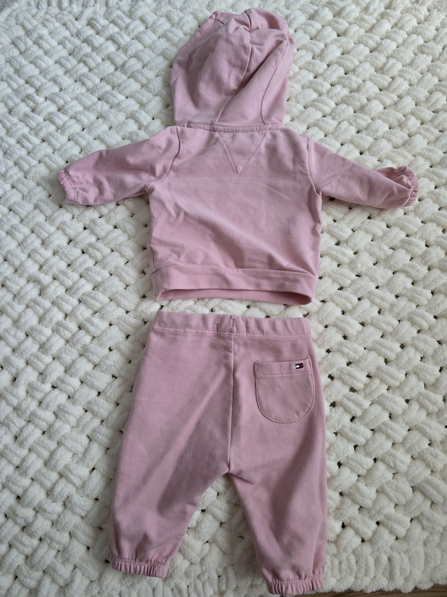 Dres dla dziewczynki Tommy Hilfiger, rozmiar 56