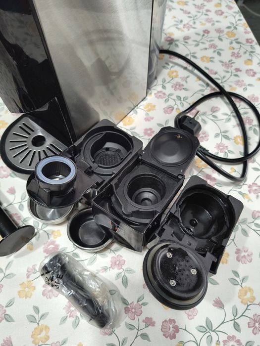 Máquina de café 4 em 1