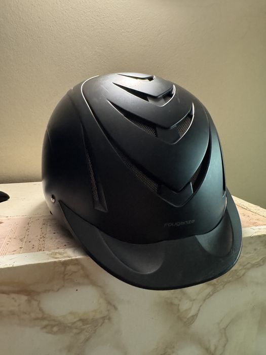 Kask do jazdy konnej fouganza 500 regulowany 55-59cm przewiewny