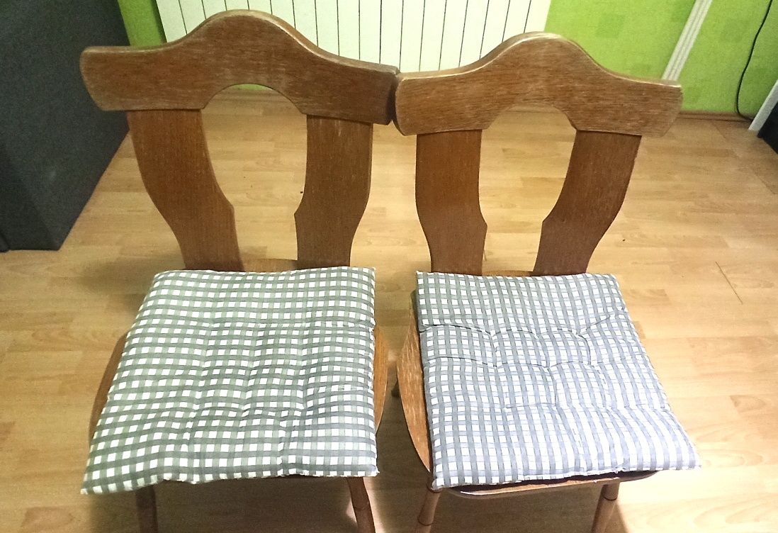 Krzesła dębowe 2 szt