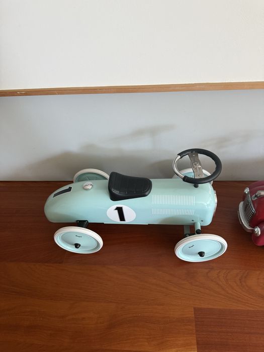 Carro vintage retro vilac