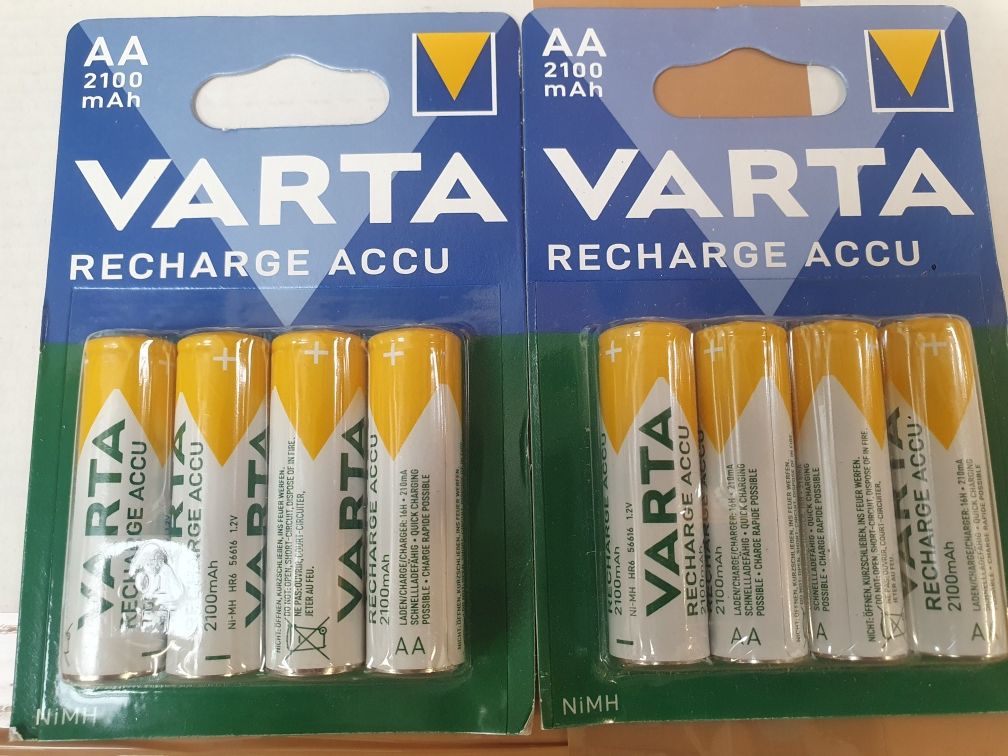 8 szt Accu Varta R6