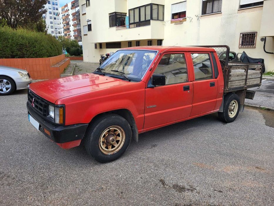Mitsubishi L200 em óptimas condições