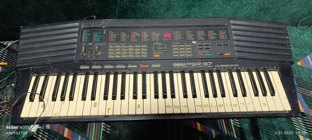 Keyboard Roland Yamaha Casio