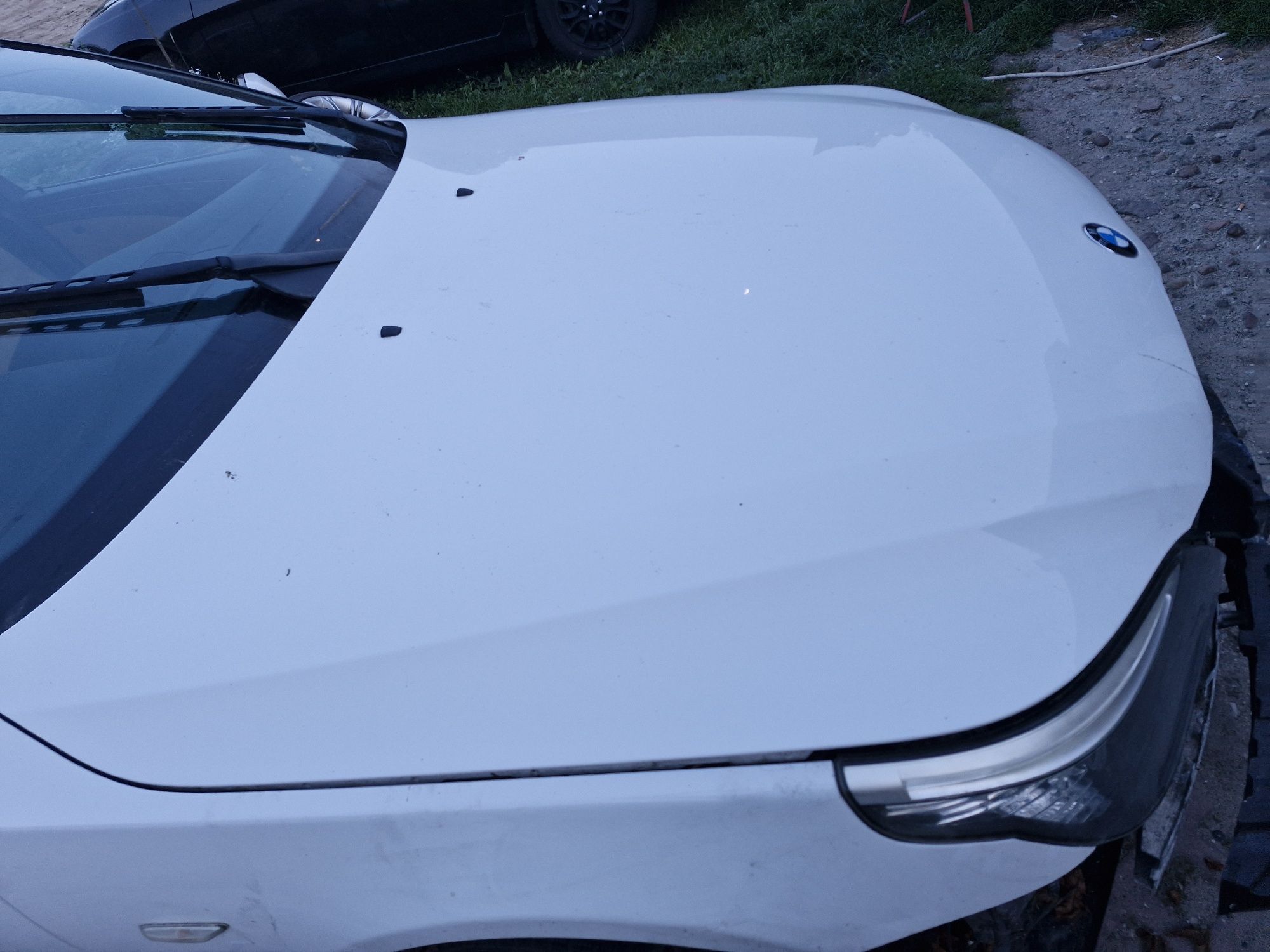 Bmw e60/61  2009r  maska  przednia pokrywa silnika  ALPINWEISS 3