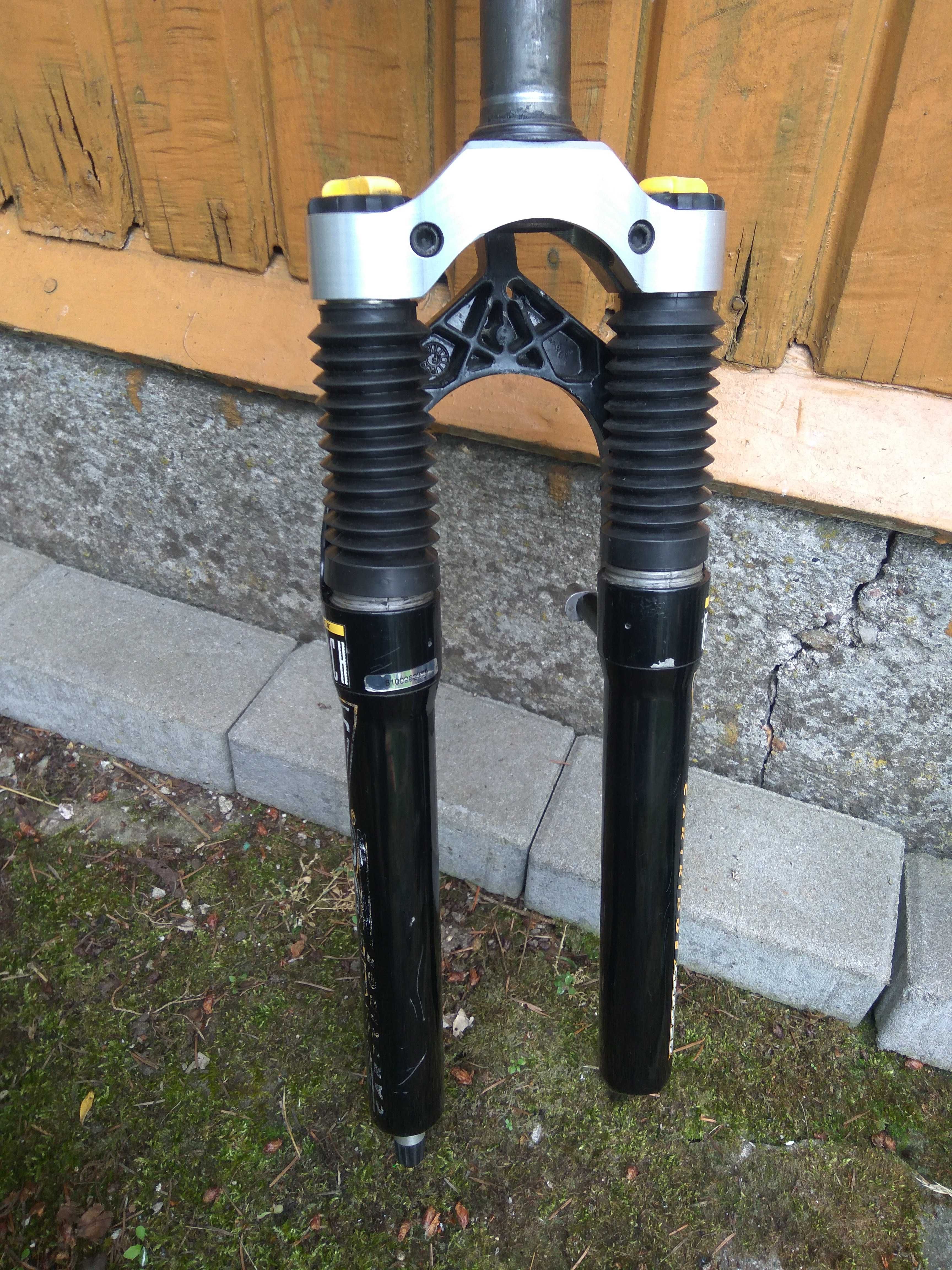 Manitou MACH 5 SX amortyzator przedni Retro MCU Polecam