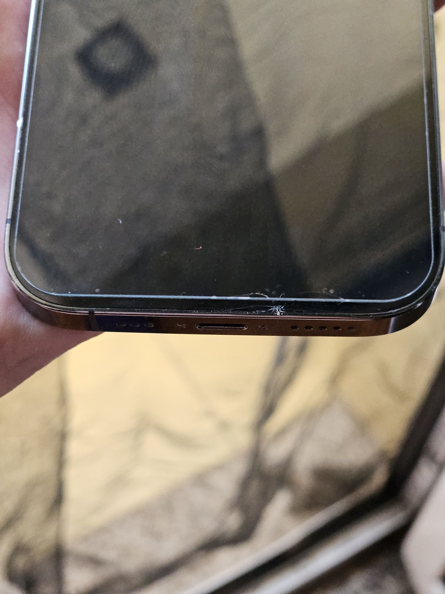 iPhone 14 Pro + Acessórios