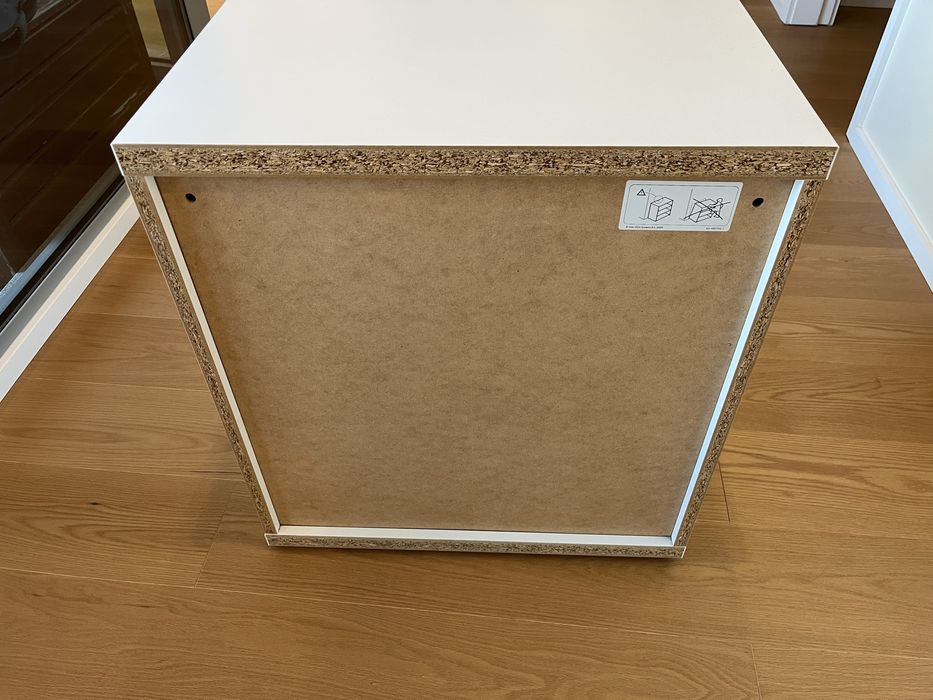 Mesa de cabeceira/armario baixo Ikea Stuva OPTIMO ESTADO.